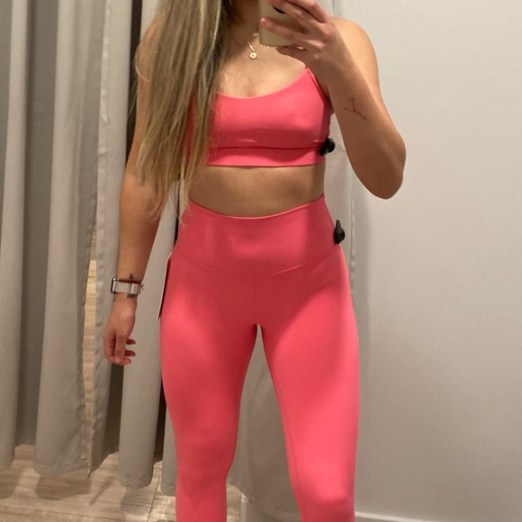 NWT Lululemon Like a Cloud Bra Long Line Pink Guava Sz 6 B/C Cup - Picture 5 of 12